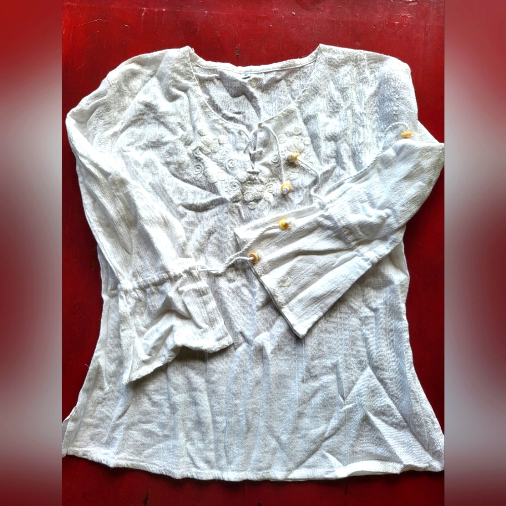 Lightweight white on white embroidered cotton breathable 3/4 sleeve boho tunic